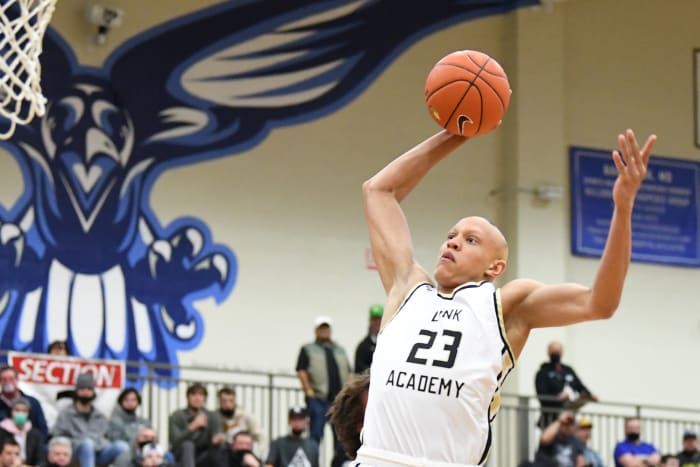 Link-Academy.Tualatin.boys-basketball.LSI-2021.Leon-Neuschwander.7